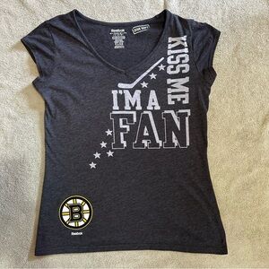 Reebok Boston Bruins Kiss Me I’m a Fan Fitted Tee
